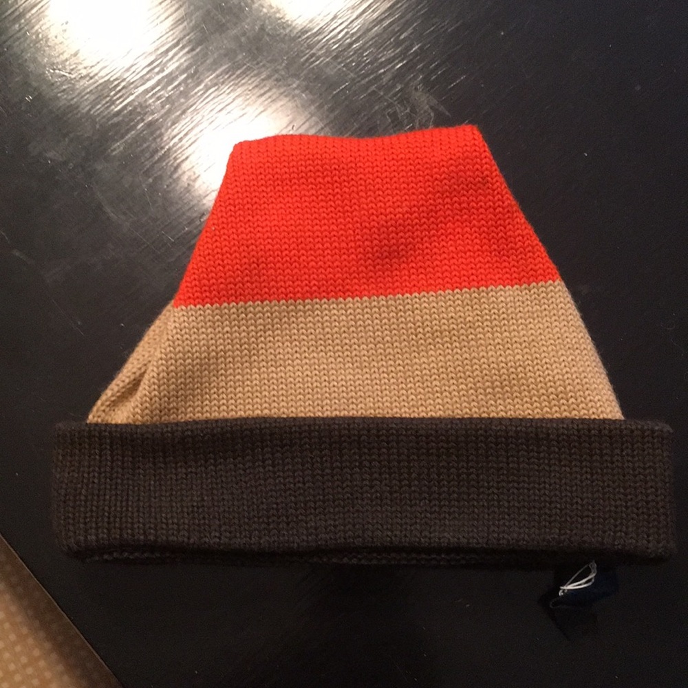 Smiley ski hat